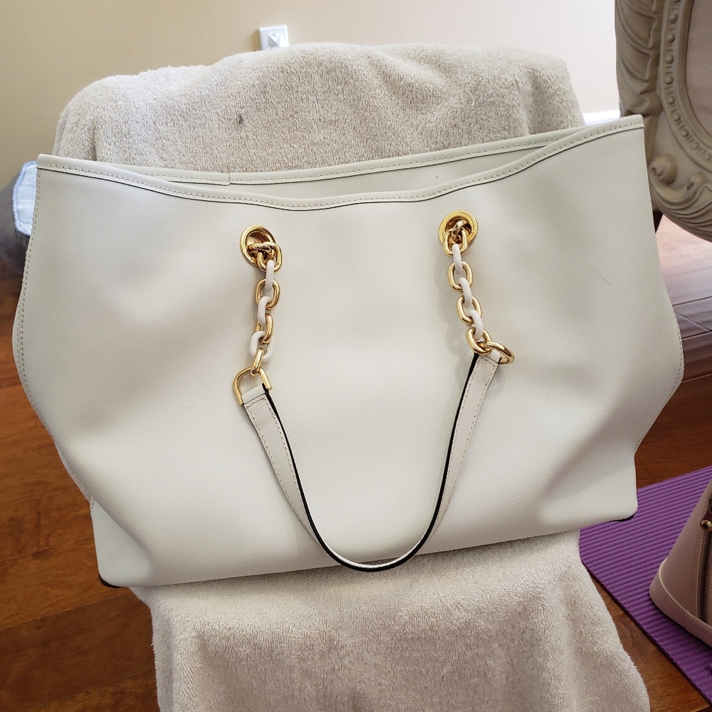 Bags - Picture 7 of 8